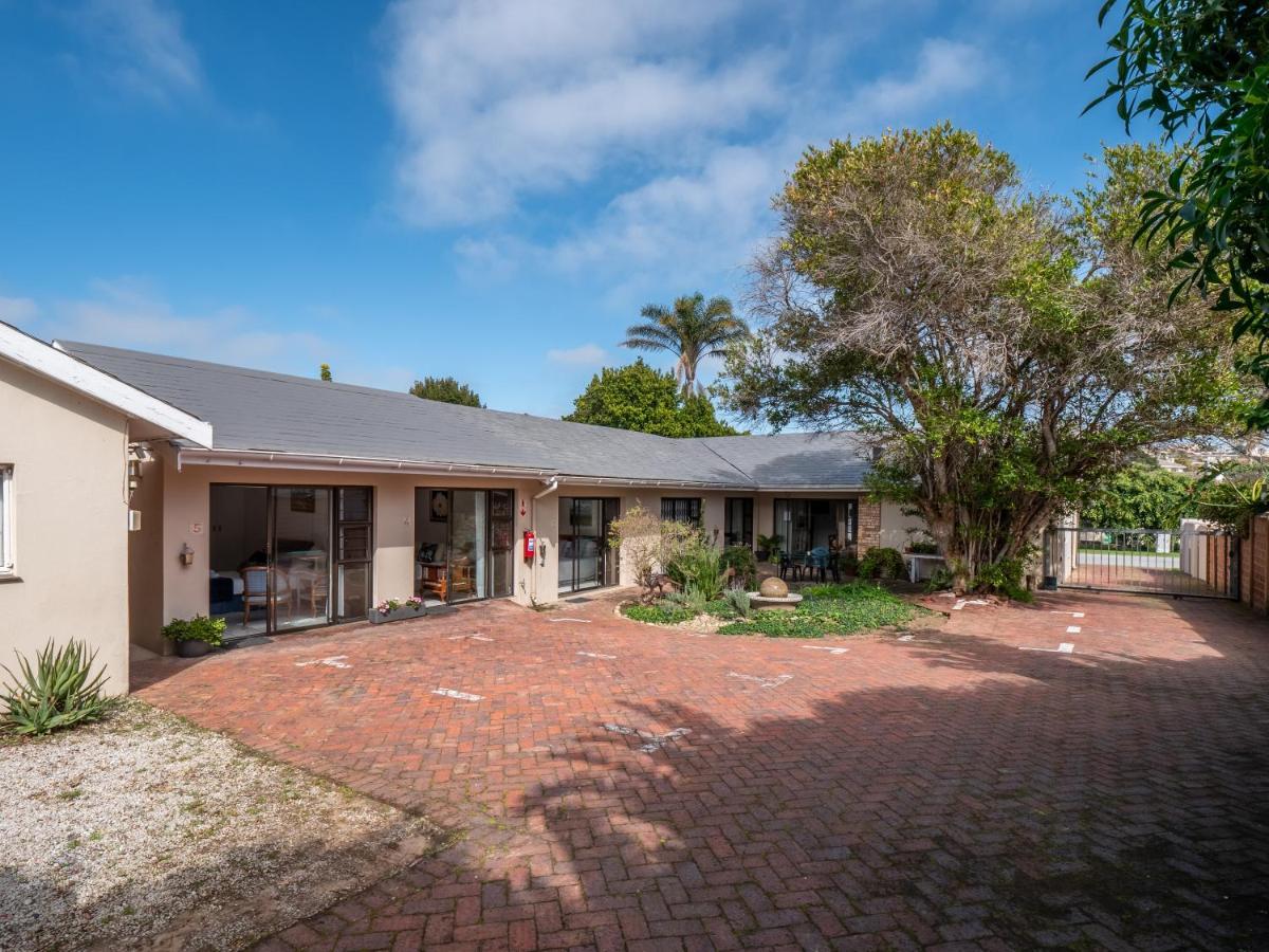 Nothando Backpackers Lodge Plettenberg Bay Ngoại thất bức ảnh
