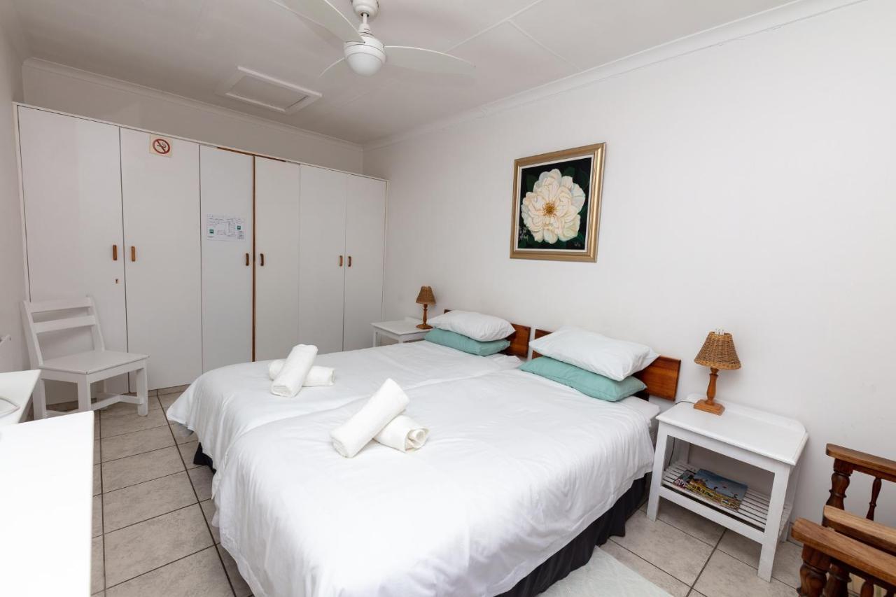 Nothando Backpackers Lodge Plettenberg Bay Ngoại thất bức ảnh