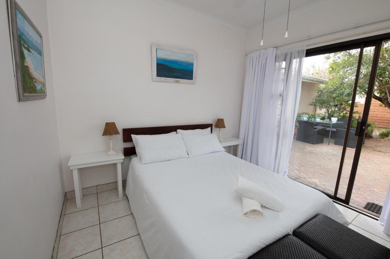 Nothando Backpackers Lodge Plettenberg Bay Ngoại thất bức ảnh