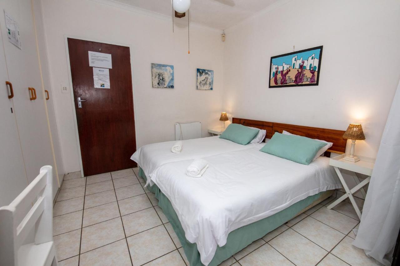 Nothando Backpackers Lodge Plettenberg Bay Ngoại thất bức ảnh